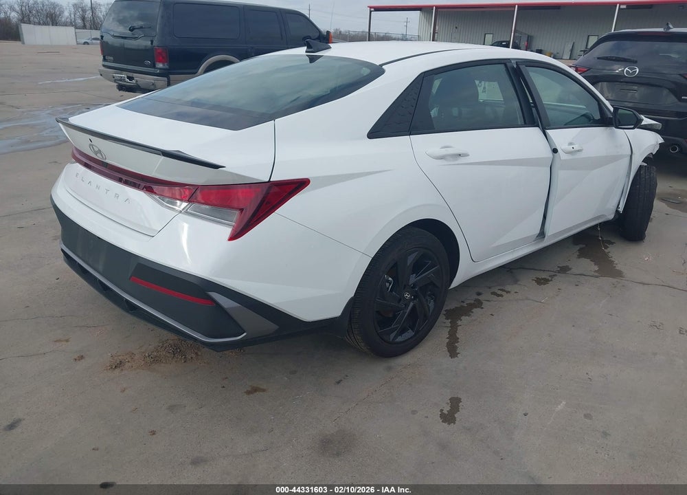 2026 HYUNDAI ELANTRA SEL SPORT VIN: KMHLM4DG2TU099185