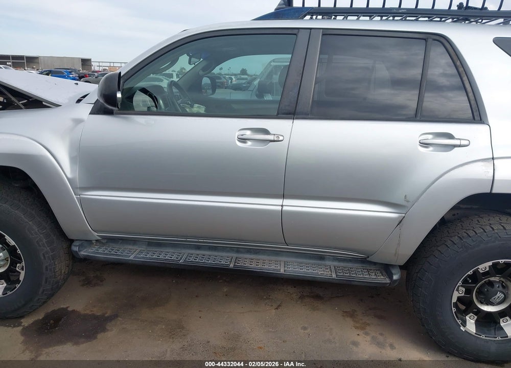 2005 TOYOTA 4RUNNER SR5 V6 VIN: JTEBU14R750077608