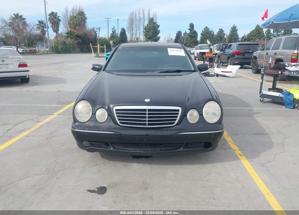 2000 MERCEDES-BENZ E 55 AMG VIN: WDBJF74J7YB037902