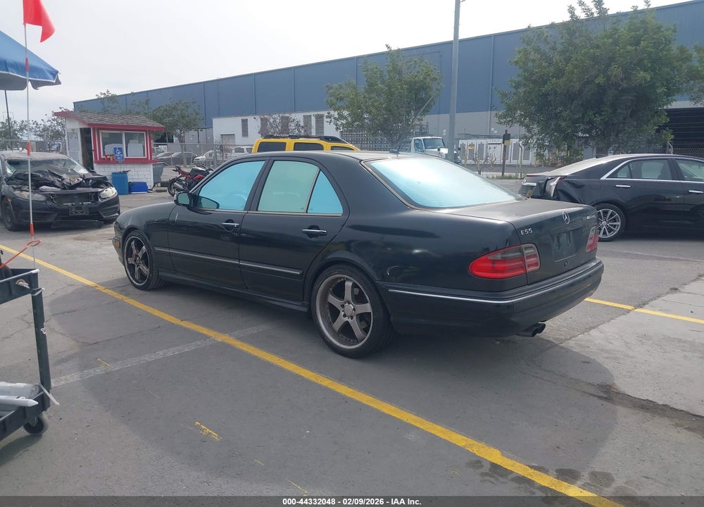 2000 MERCEDES-BENZ E 55 AMG VIN: WDBJF74J7YB037902