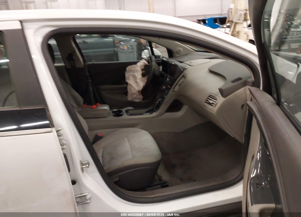 2013 CHEVROLET VOLT VIN: 1G1RE6E47DU140545