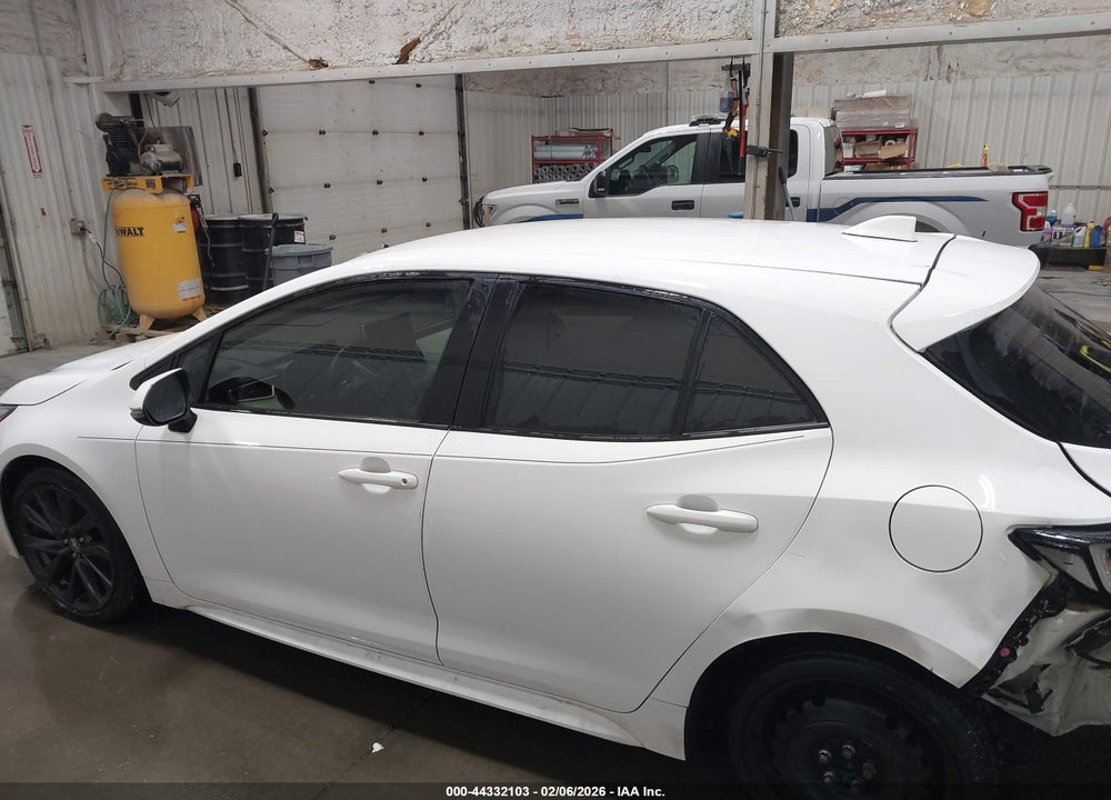 2024 TOYOTA COROLLA XSE VIN: JTNC4MBE3R3229426