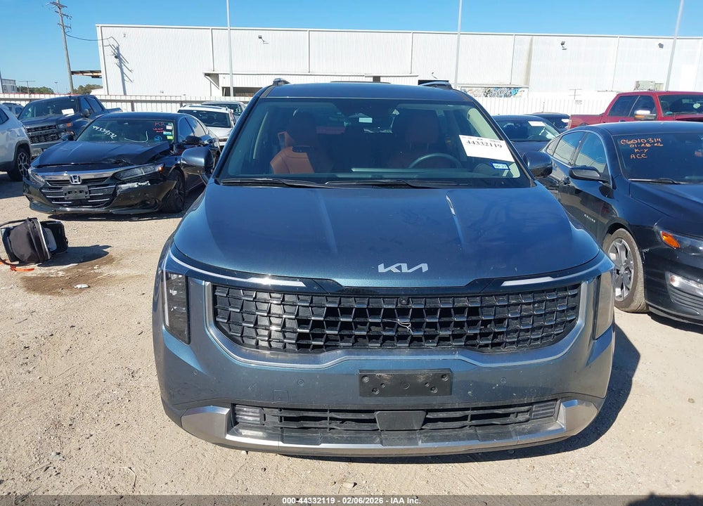 2025 KIA CARNIVAL MPV SX VIN: KNDNE5K3XS6546994