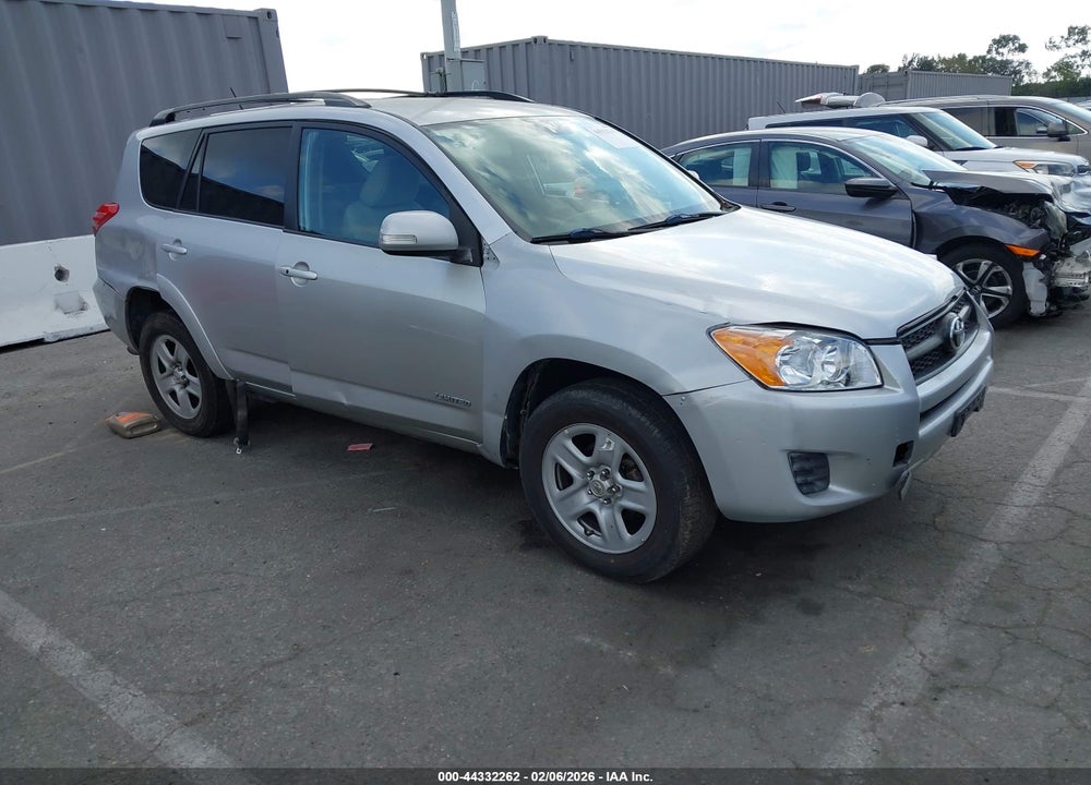 2011 TOYOTA RAV4 VIN: 2T3KF4DV5BW102221