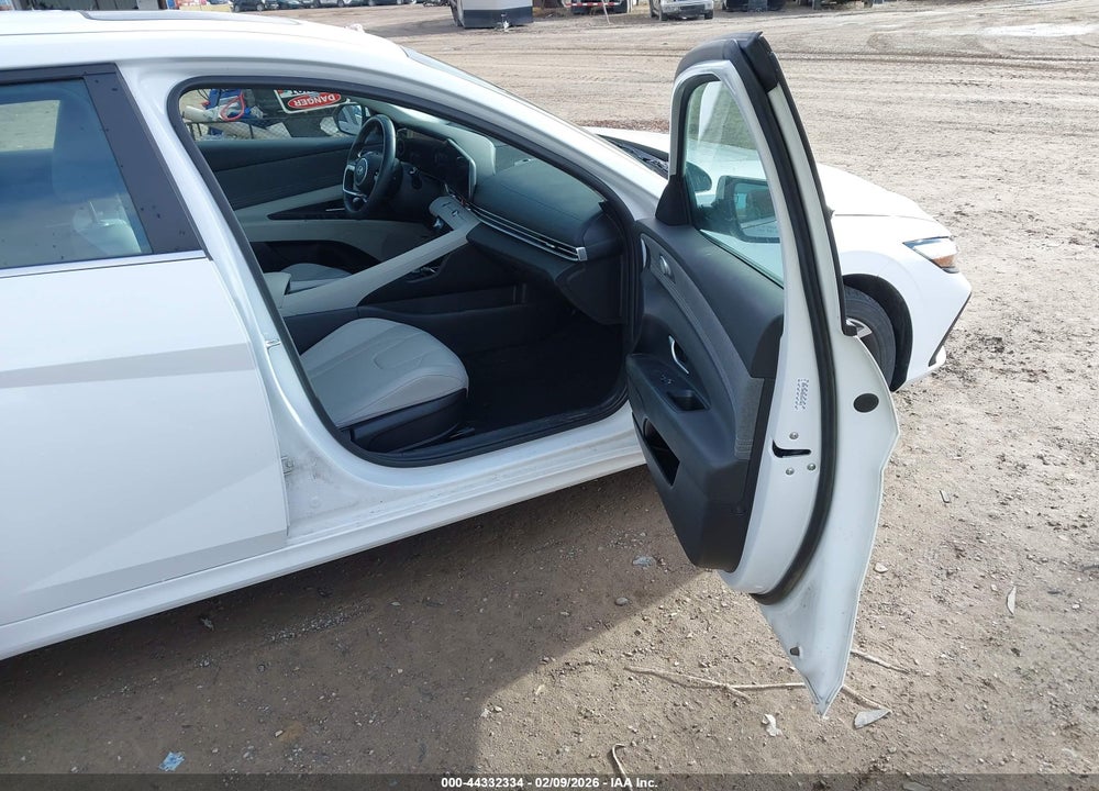 2024 HYUNDAI ELANTRA LIMITED VIN: KMHLP4DG9RU661860