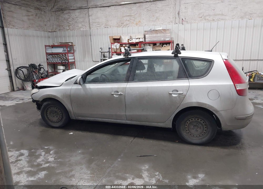 2009 HYUNDAI ELANTRA TOURING VIN: KMHDC86E09U035584
