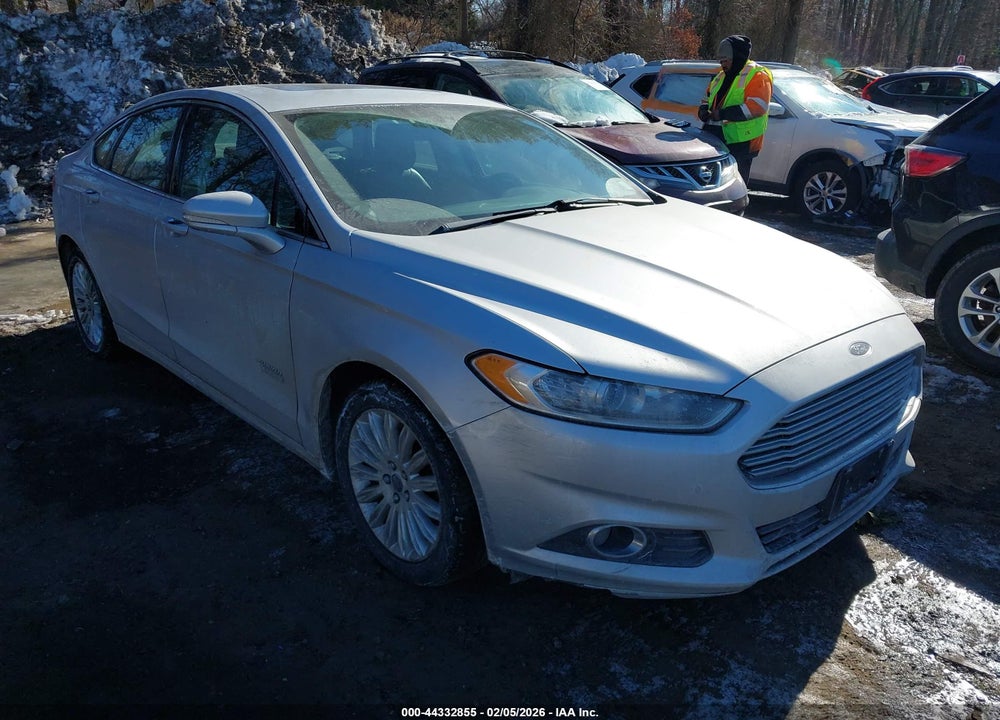 2014 FORD FUSION ENERGI SE LUXURY VIN: 3FA6P0PU5ER264200