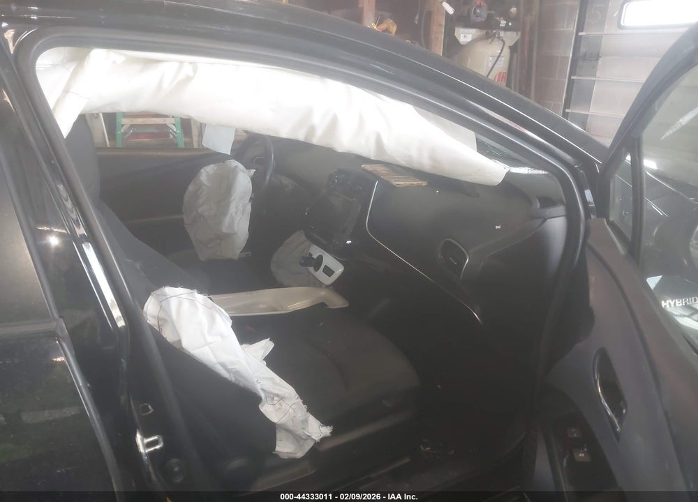 2016 TOYOTA PRIUS THREE VIN: JTDKARFUXG3505332