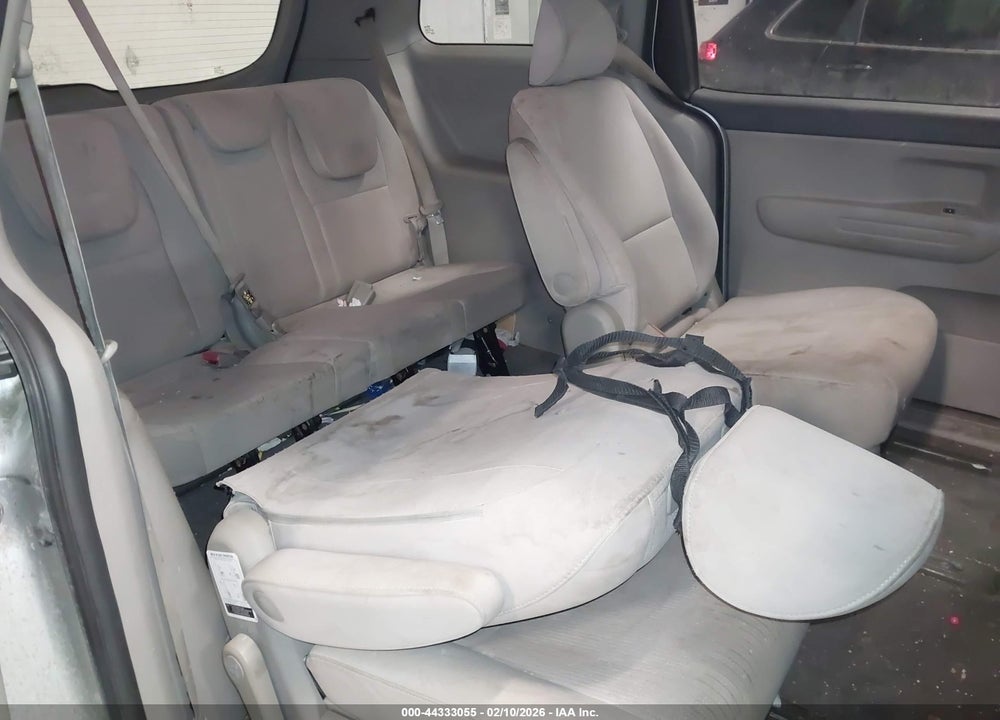 2016 KIA SEDONA L VIN: KNDMA5C18G6173076