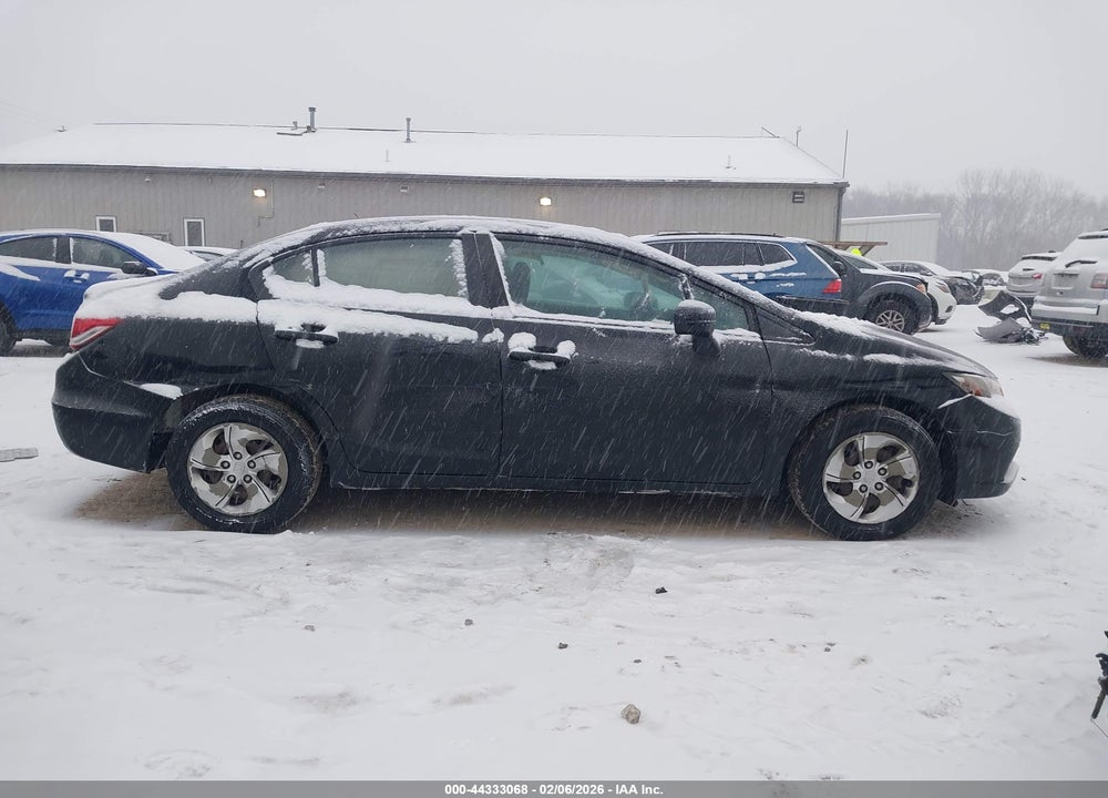 2014 HONDA CIVIC LX VIN: 19XFB2F55EE032573