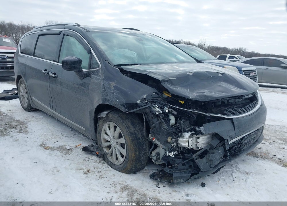 2018 CHRYSLER PACIFICA TOURING L PLUS VIN: 2C4RC1EG2JR292669