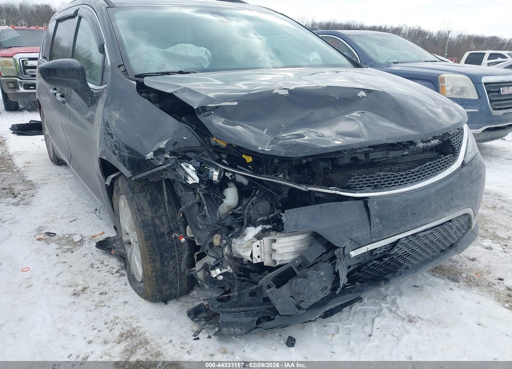 2018 CHRYSLER PACIFICA TOURING L PLUS VIN: 2C4RC1EG2JR292669