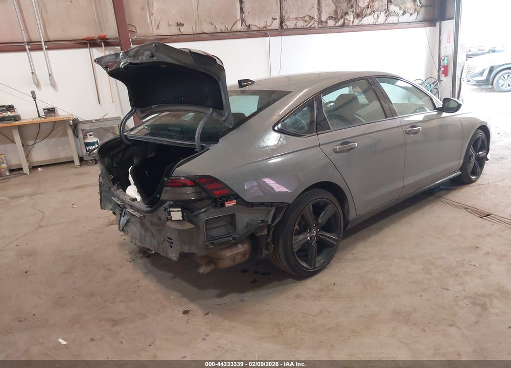 2024 HONDA ACCORD HYBRID SPORT-L VIN: 1HGCY2F71RA044099