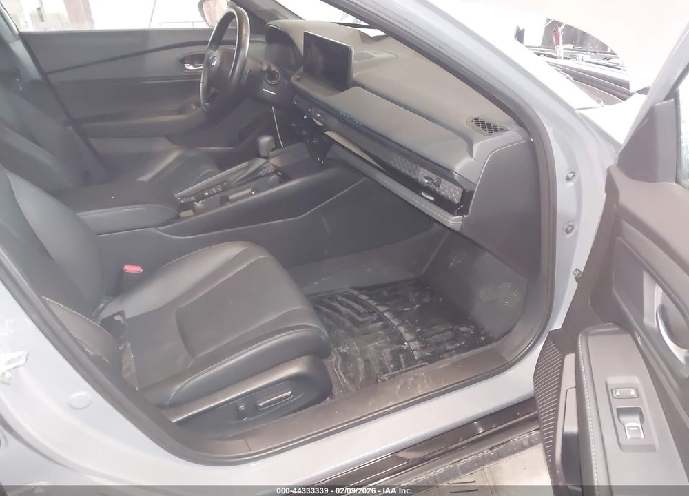 2024 HONDA ACCORD HYBRID SPORT-L VIN: 1HGCY2F71RA044099