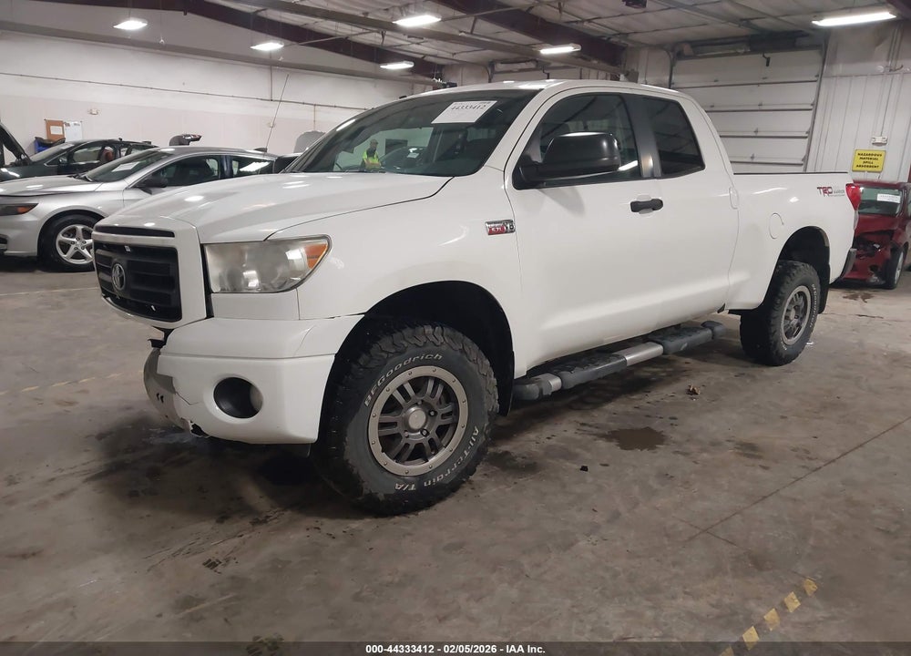 2011 TOYOTA TUNDRA GRADE 5.7L V8 VIN: 5TFUW5F1XBX183950