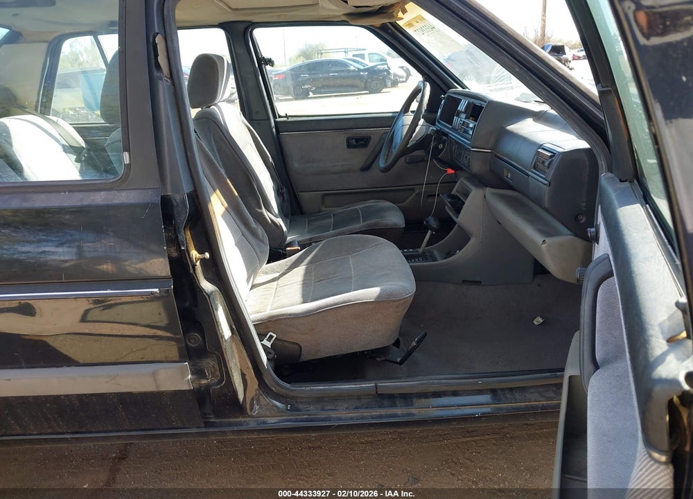 1990 VOLKSWAGEN JETTA GL VIN: WVWRA21G3LW254198