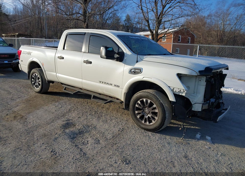 2017 NISSAN TITAN XD PRO-4X DIESEL VIN: 1N6BA1F49HN550296