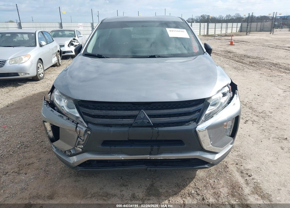 2019 MITSUBISHI ECLIPSE CROSS LE VIN: JA4AT4AA1KZ003184