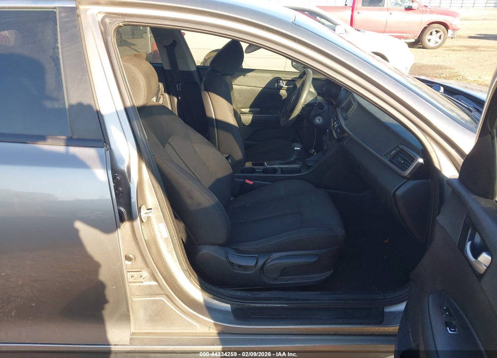 2016 KIA OPTIMA LX VIN: 5XXGT4L31GG088083