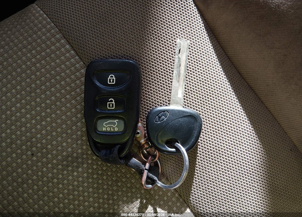 2013 HYUNDAI ELANTRA GT VIN: KMHD35LE0DU032048