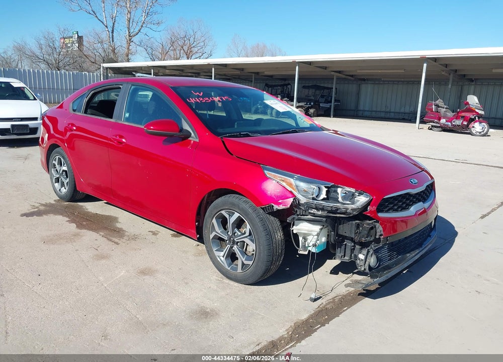 2019 KIA FORTE LXS VIN: 3KPF24AD2KE010939