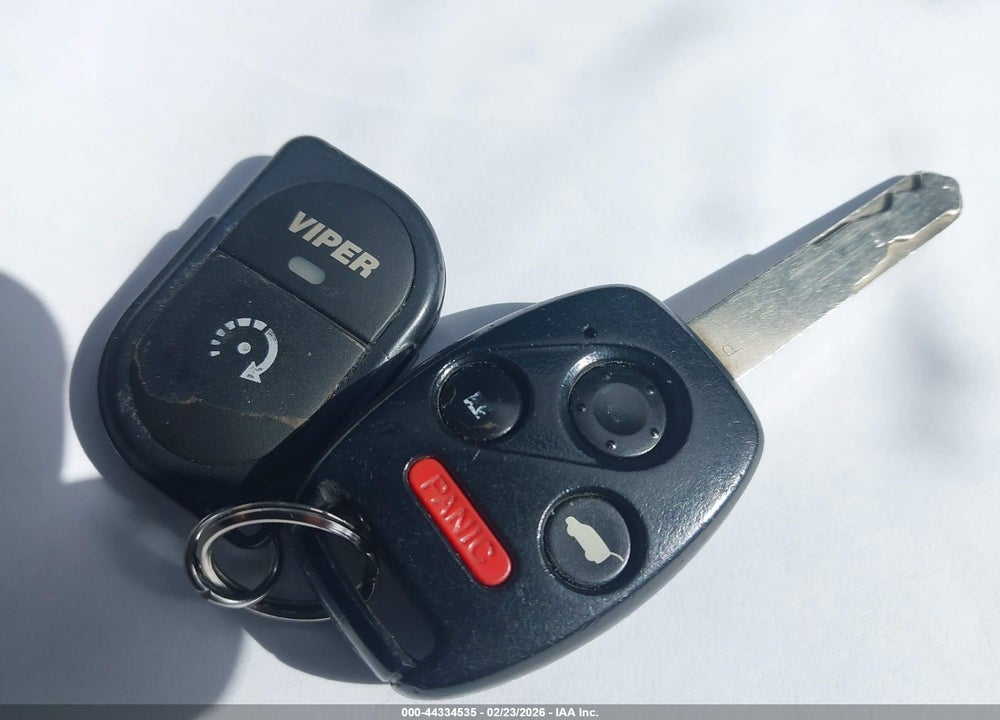 2011 HONDA PILOT EX VIN: 5FNYF3H4XBB037992