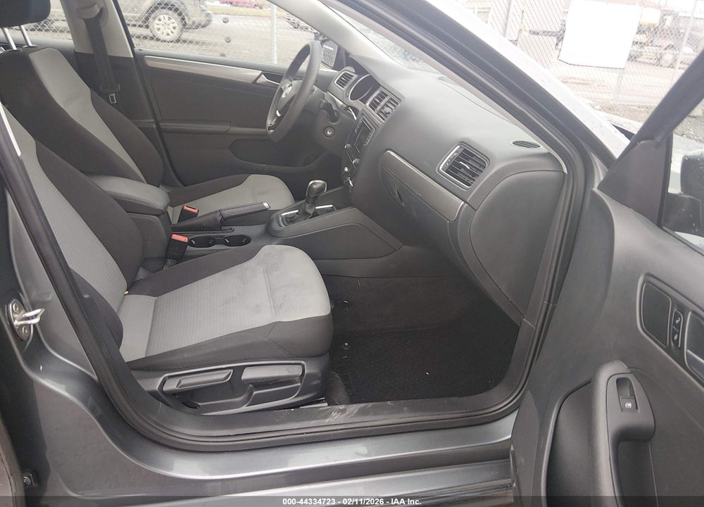 2018 VOLKSWAGEN JETTA 1.4T S VIN: 3VW2B7AJXJM260887