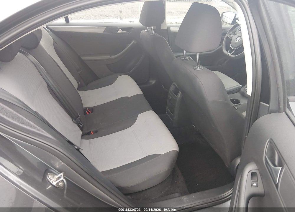 2018 VOLKSWAGEN JETTA 1.4T S VIN: 3VW2B7AJXJM260887