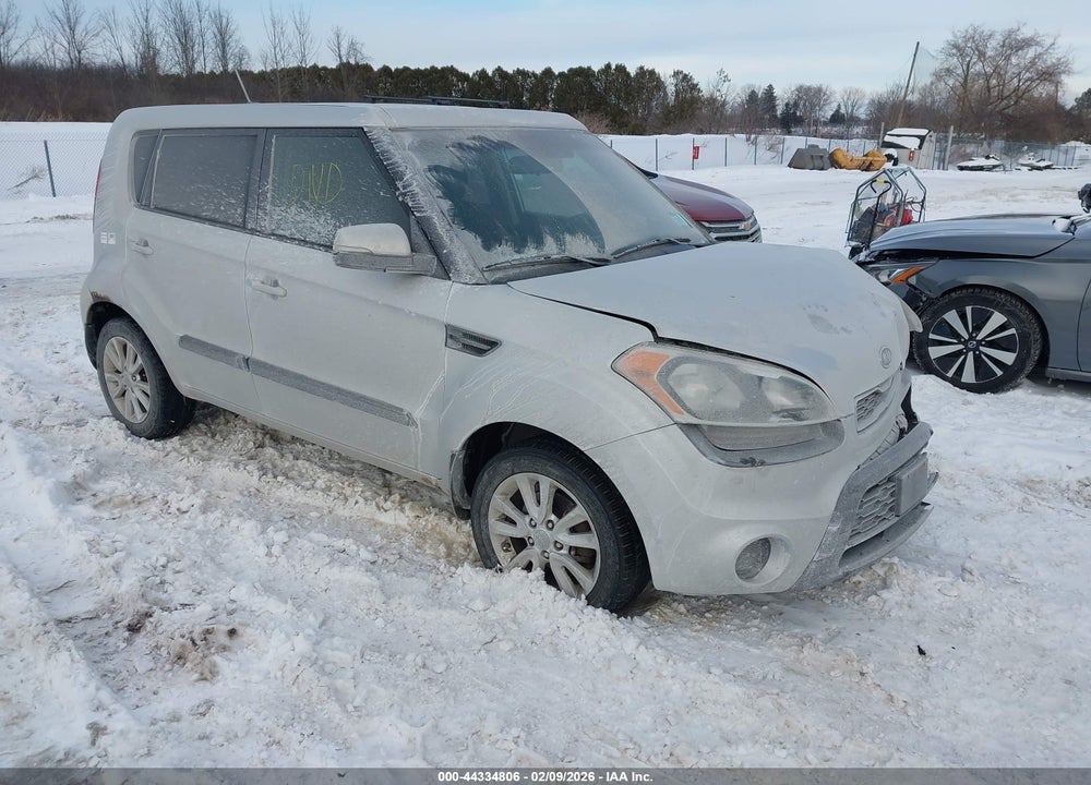 2012 KIA SOUL + VIN: KNDJT2A66C7445638