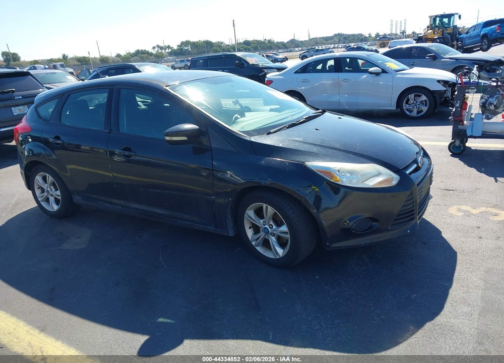 2014 FORD FOCUS SE VIN: 1FADP3K28EL255651