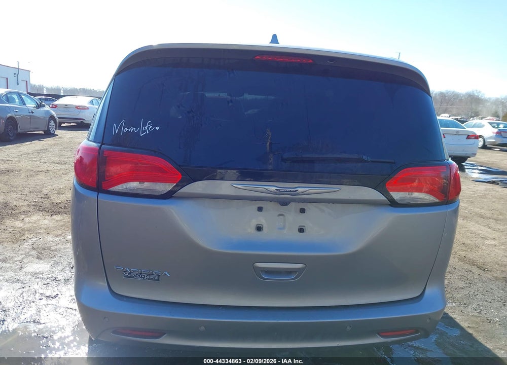 2017 CHRYSLER PACIFICA TOURING VIN: 2C4RC1DG9HR516533