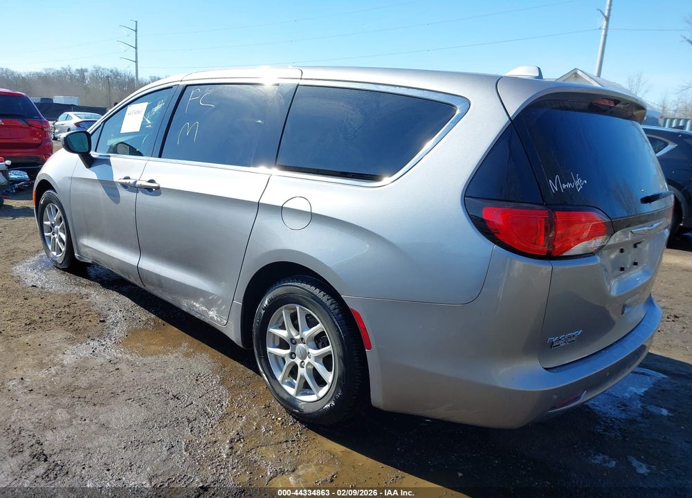 2017 CHRYSLER PACIFICA TOURING VIN: 2C4RC1DG9HR516533