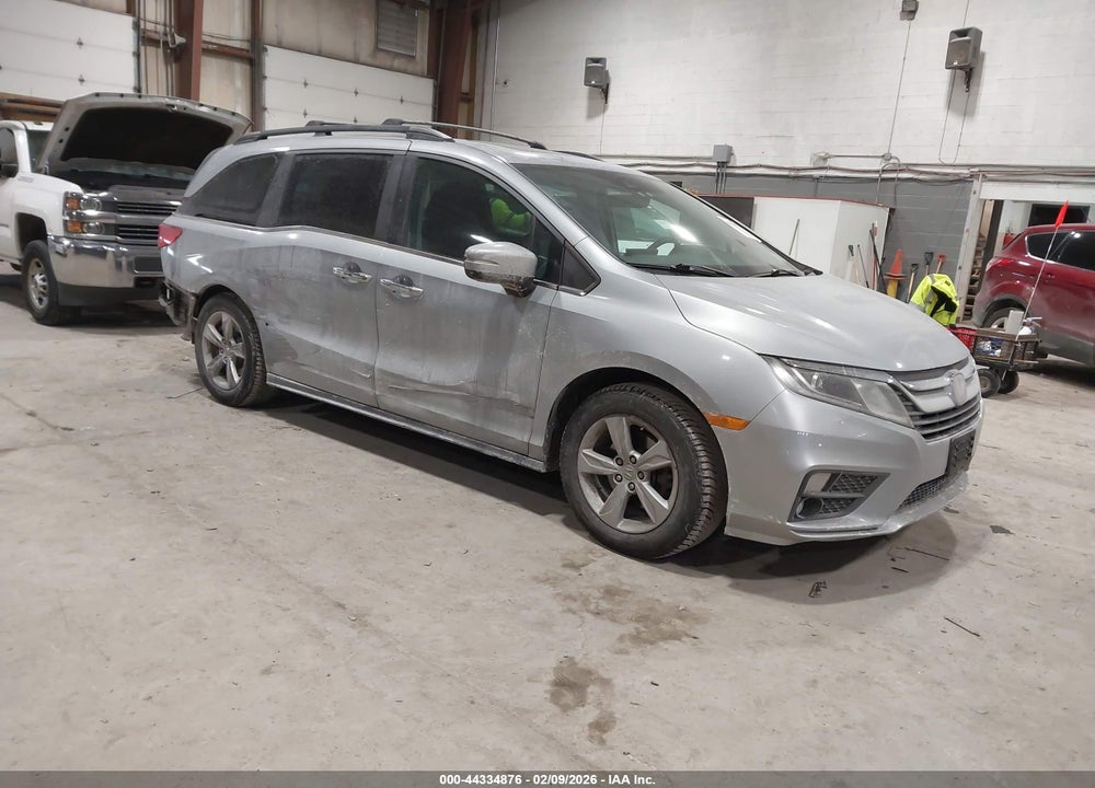 2018 HONDA ODYSSEY EX-L VIN: 5FNRL6H71JB095514