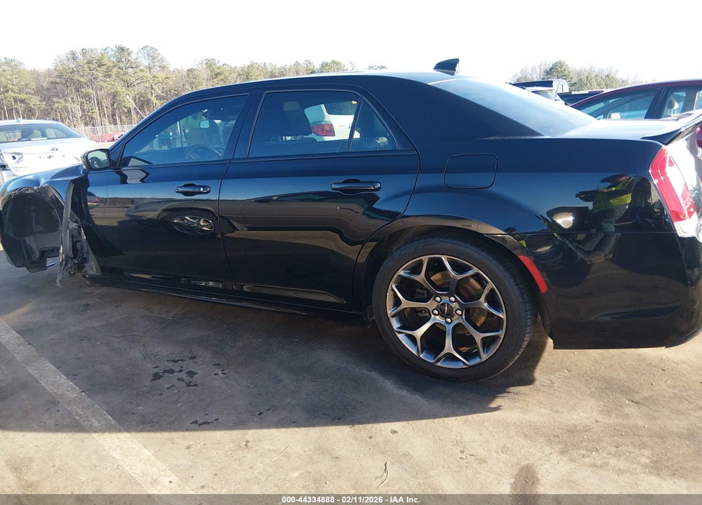 2018 CHRYSLER 300 300S VIN: 2C3CCABGXJH148467