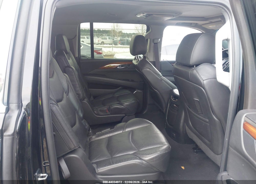 2015 CADILLAC ESCALADE ESV PREMIUM VIN: 1GYS4TKJ5FR633855