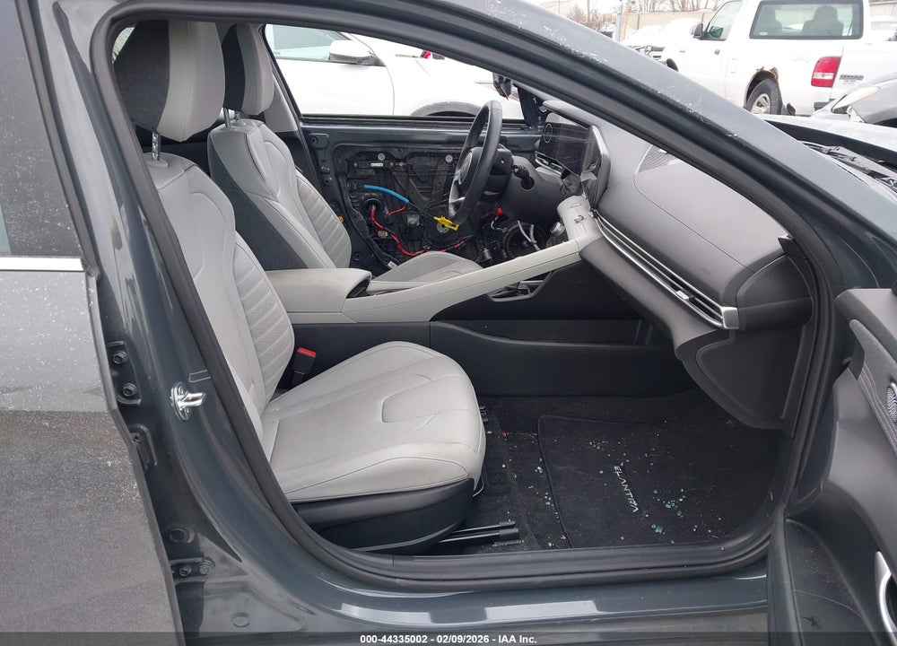 2024 HYUNDAI ELANTRA LIMITED VIN: KMHLP4DG2RU777076