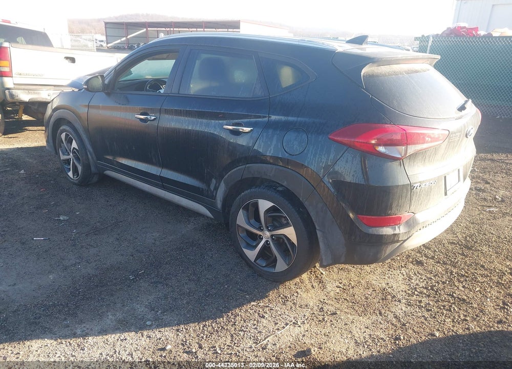 2018 HYUNDAI TUCSON LIMITED VIN: KM8J33A27JU720852