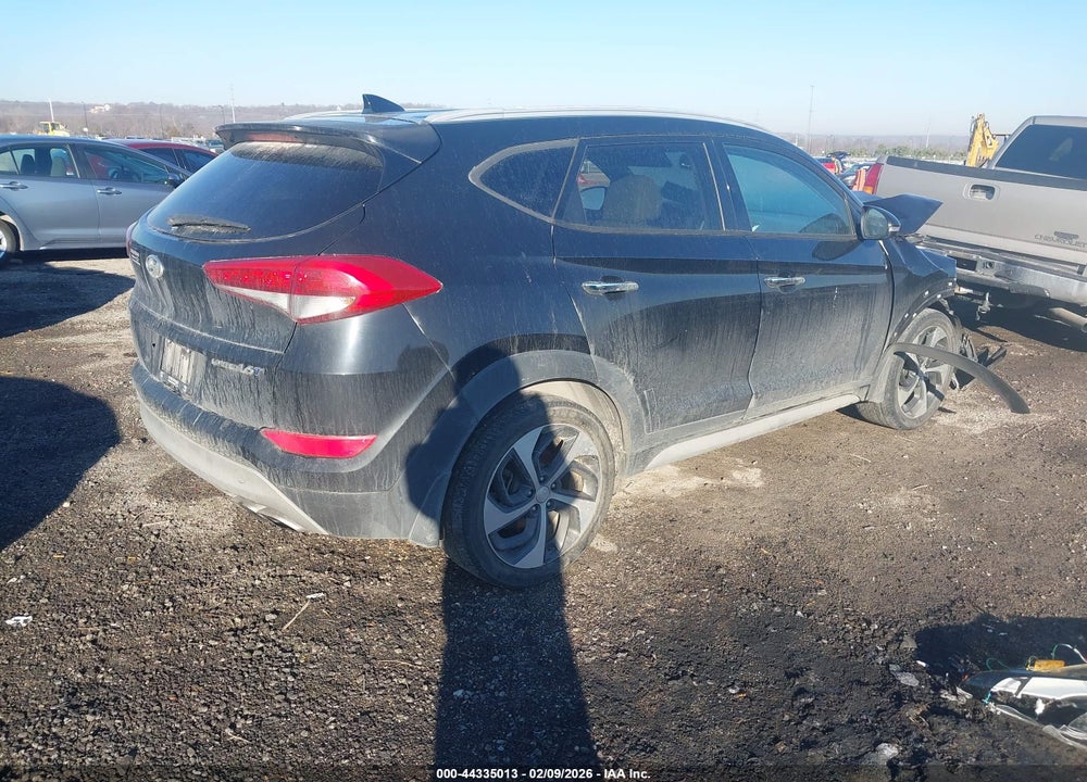 2018 HYUNDAI TUCSON LIMITED VIN: KM8J33A27JU720852