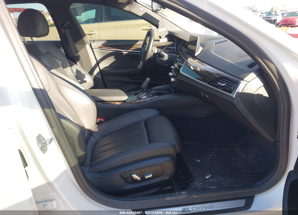 2018 BMW 530E IPERFORMANCE VIN: WBAJA9C55JB251094