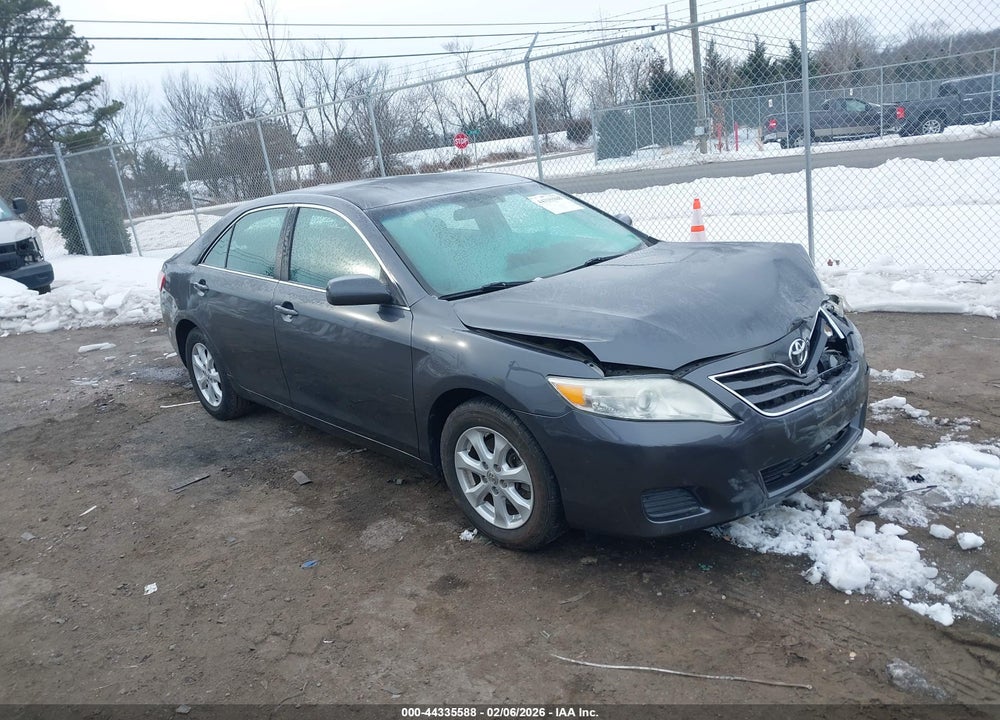 2011 TOYOTA CAMRY LE VIN: 4T1BF3EK1BU690156