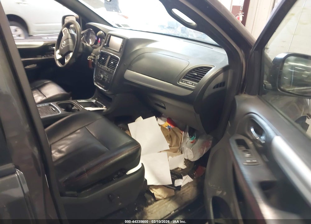 2016 DODGE GRAND CARAVAN R/T VIN: 2C4RDGEG6GR249087