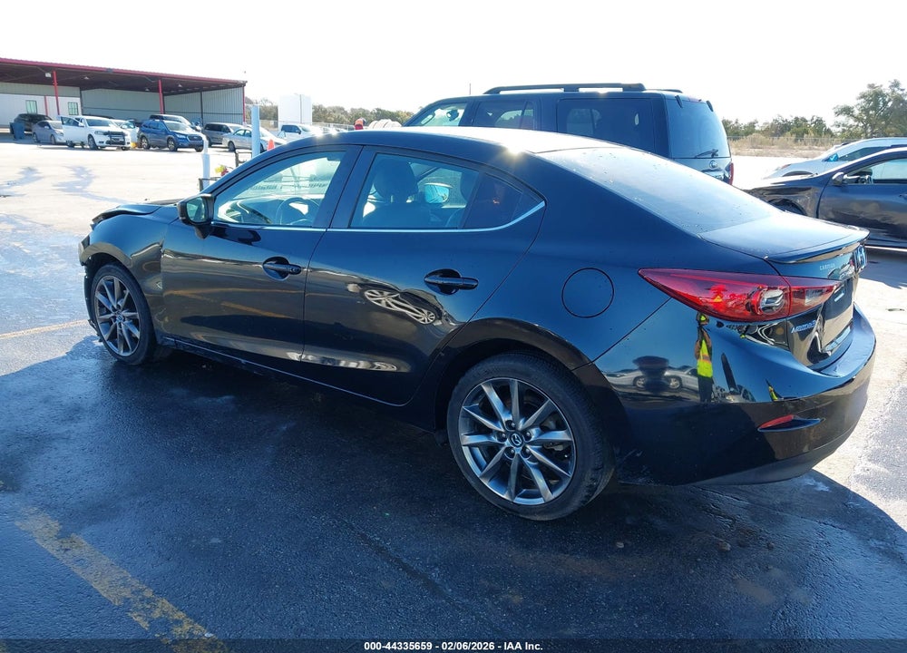 2018 MAZDA 3 TOURING VIN: 3MZBN1V38JM220694
