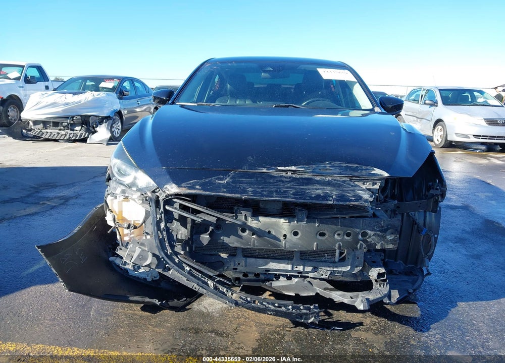 2018 MAZDA 3 TOURING VIN: 3MZBN1V38JM220694