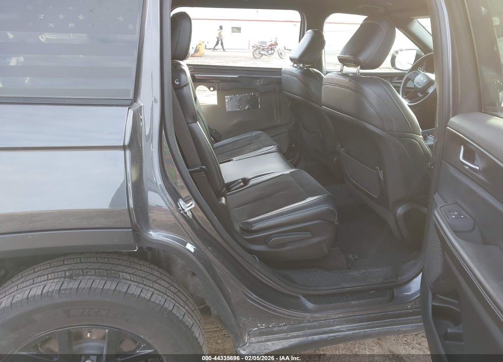 2024 JEEP GRAND CHEROKEE L ALTITUDE 4X4 VIN: 1C4RJKAG1R8557316