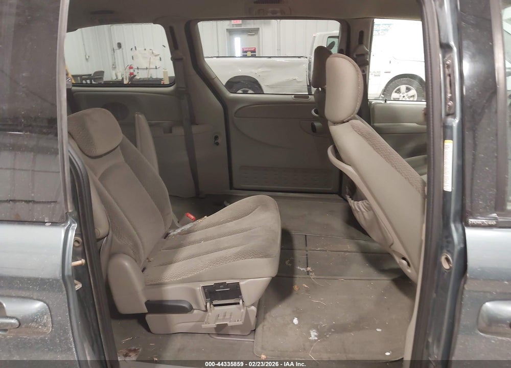 2005 DODGE GRAND CARAVAN SXT VIN: 2D4GP44L65R540619