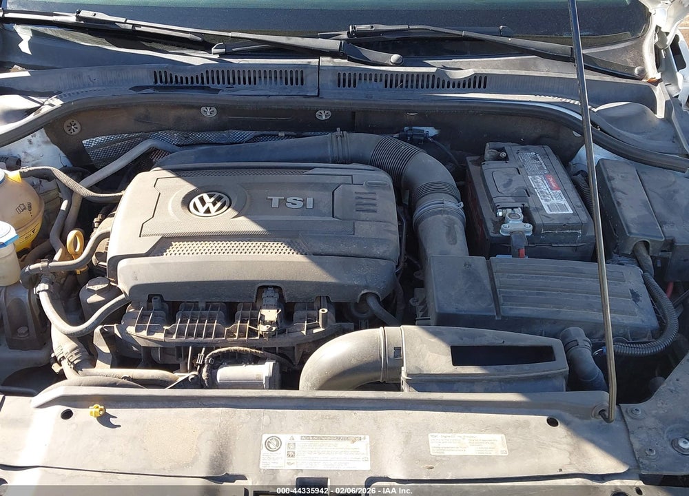 2015 VOLKSWAGEN JETTA 1.8T SE VIN: 3VWD17AJ4FM265599
