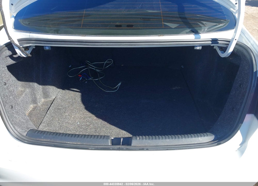 2015 VOLKSWAGEN JETTA 1.8T SE VIN: 3VWD17AJ4FM265599