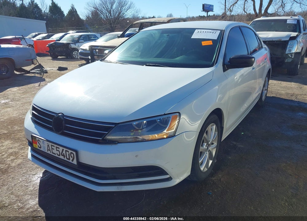 2015 VOLKSWAGEN JETTA 1.8T SE VIN: 3VWD17AJ4FM265599