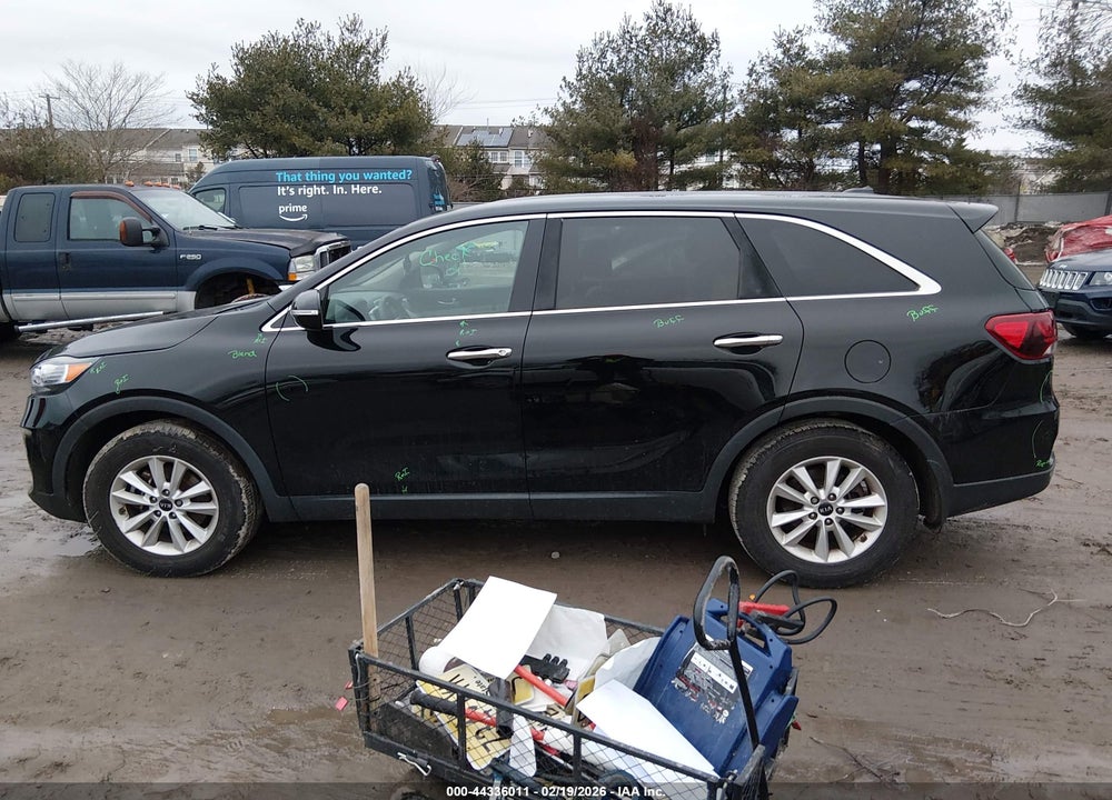 2019 KIA SORENTO 2.4L LX VIN: 5XYPG4A35KG576609