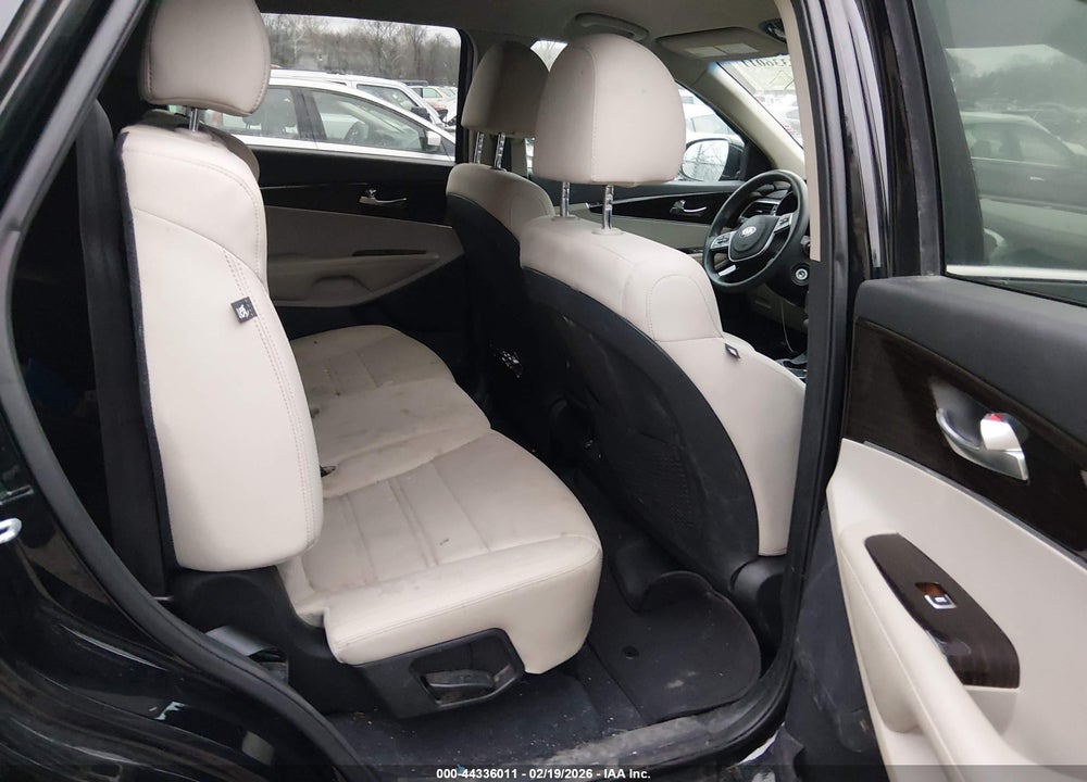 2019 KIA SORENTO 2.4L LX VIN: 5XYPG4A35KG576609